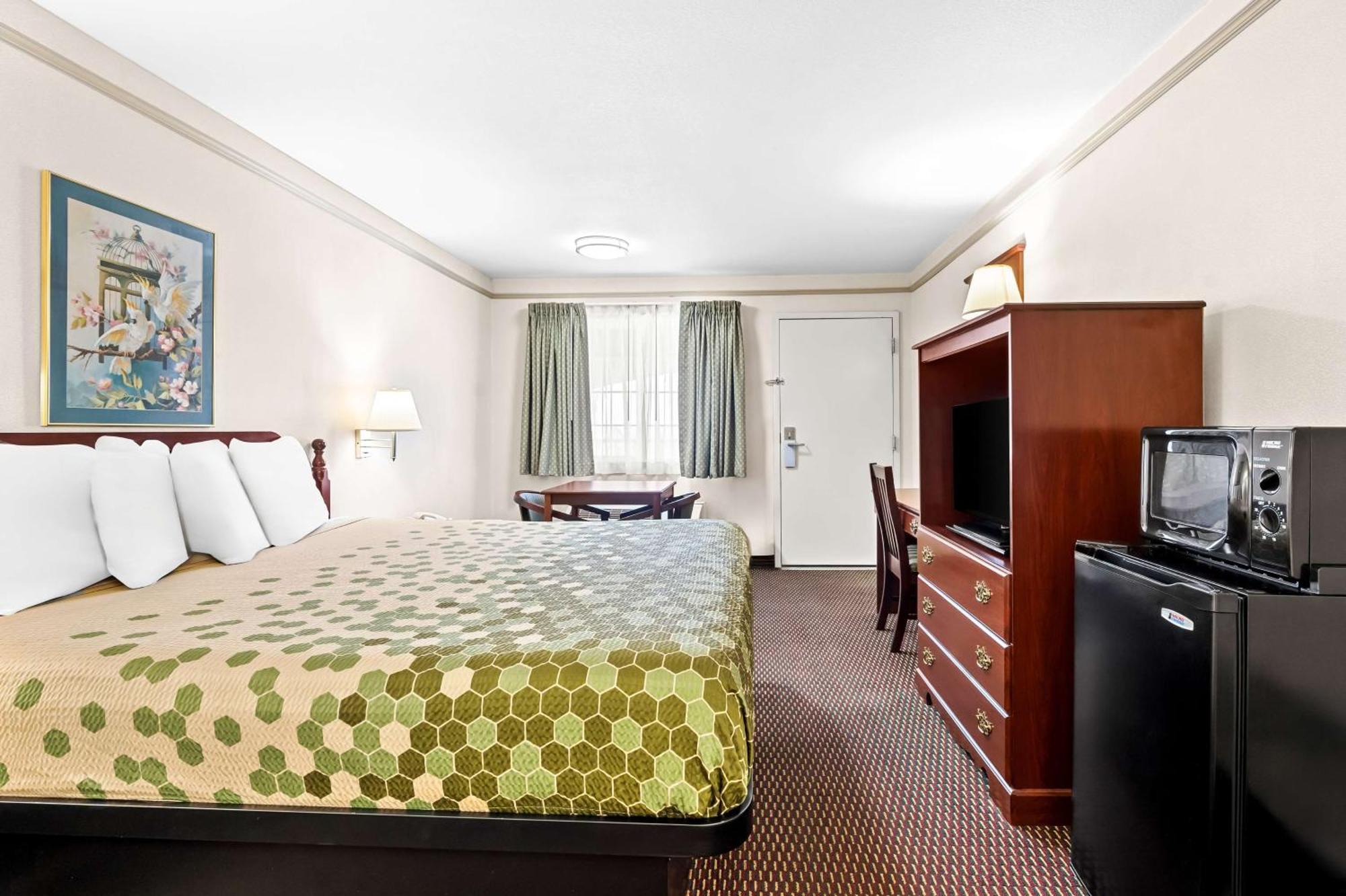 Surestay Hotel By Best Western Кастро-Валлі Екстер'єр фото
