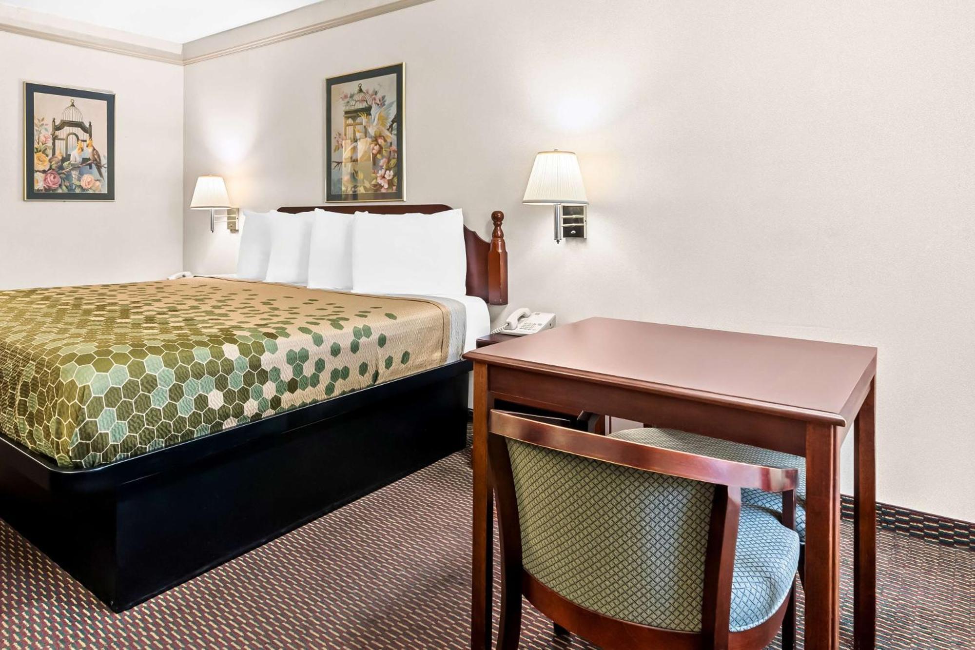 Surestay Hotel By Best Western Кастро-Валлі Екстер'єр фото