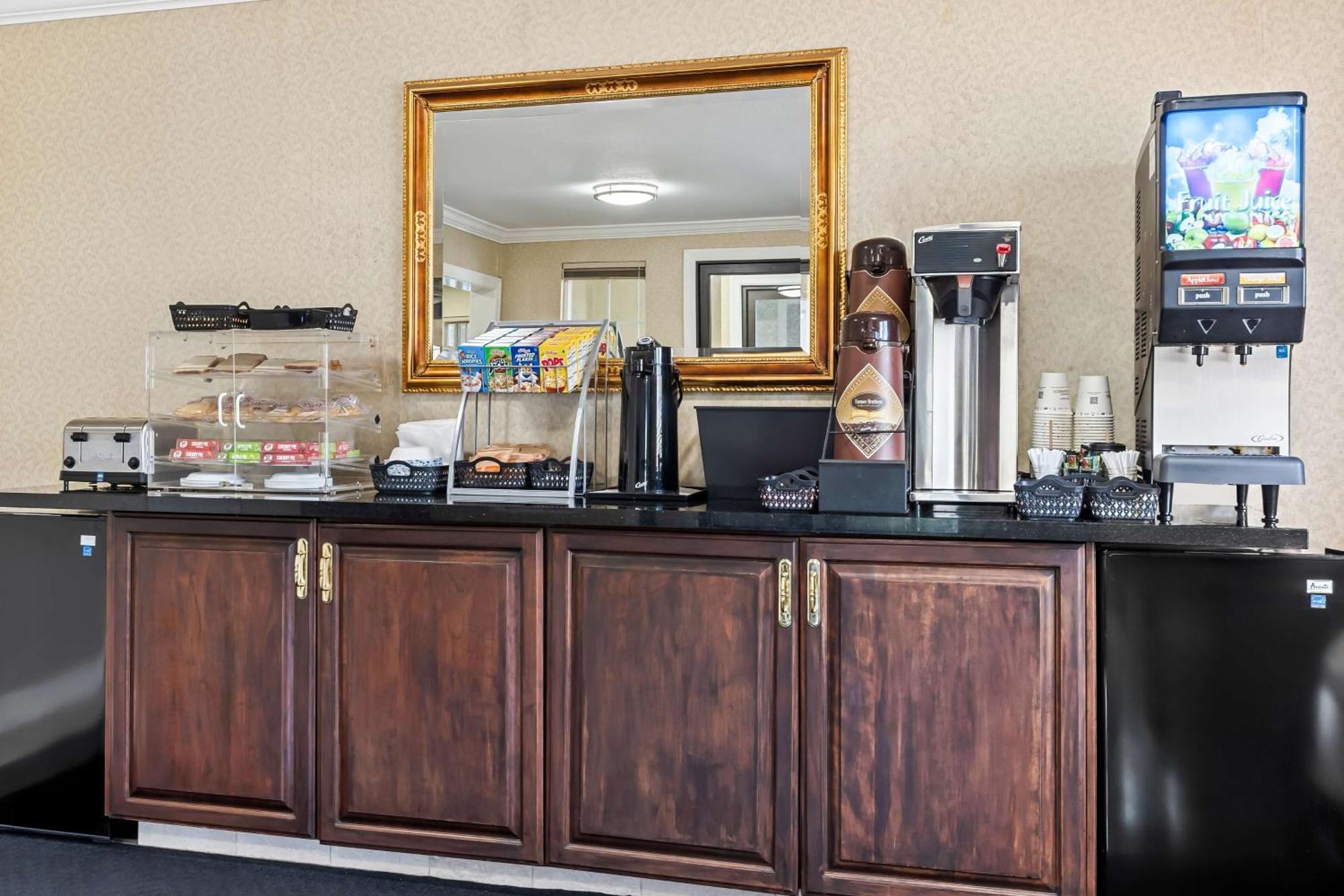 Surestay Hotel By Best Western Кастро-Валлі Екстер'єр фото